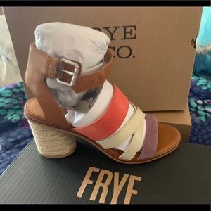 NWT Frye Leiah Mixed Strap Sandal